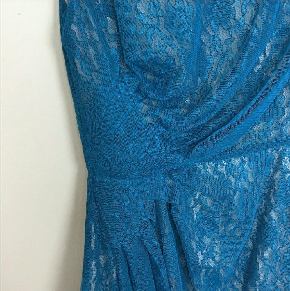 Dress - Picture 2 of 4